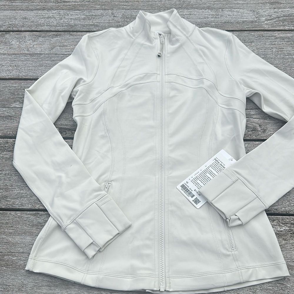 Lululemon  jacket Define  Jacket Nulu Bone size 10 NWT influencer - Picture 2 of 9